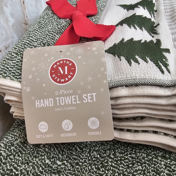 Martha Stewart Pine Tree Towels - Picture 3 of 14